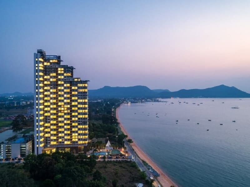 เดลมาเล่ย์ บางเสร่ บีชฟร้อนท์ (Del Mare Bang Saray Beachfront) รูปที่ 13