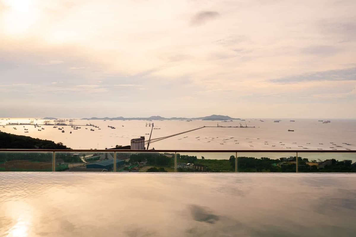 Knightsbridge The Ocean Sriracha + Include Service photo #21