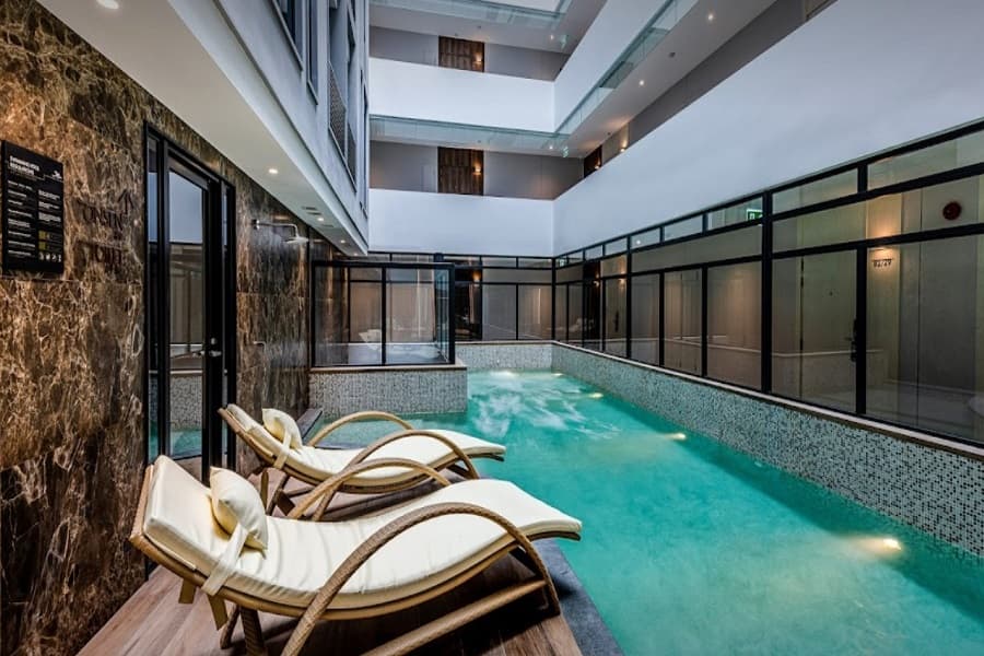 Runesu Thonglor 5 photo #14