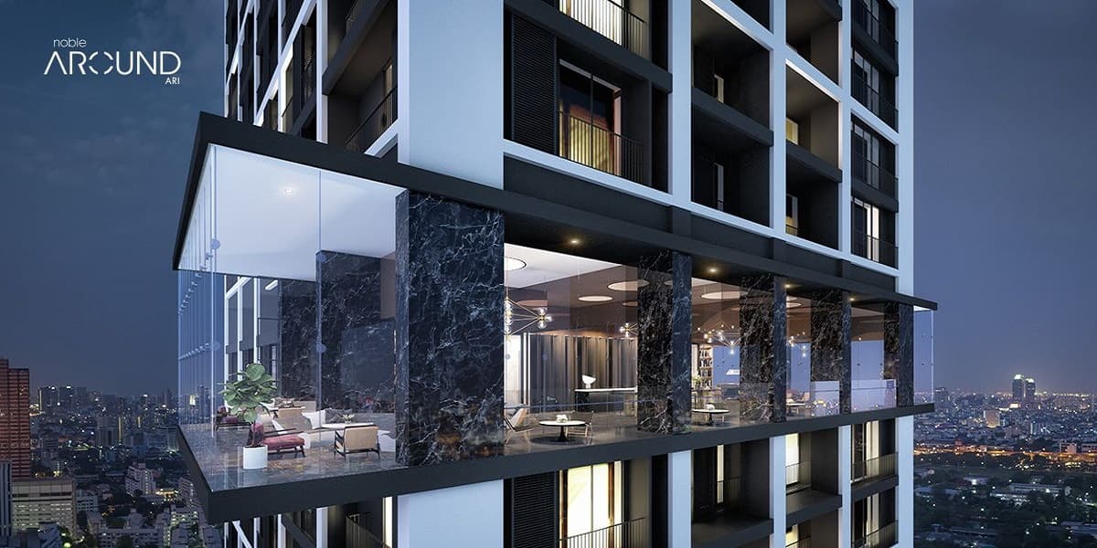 Noble Around Ari photo #26