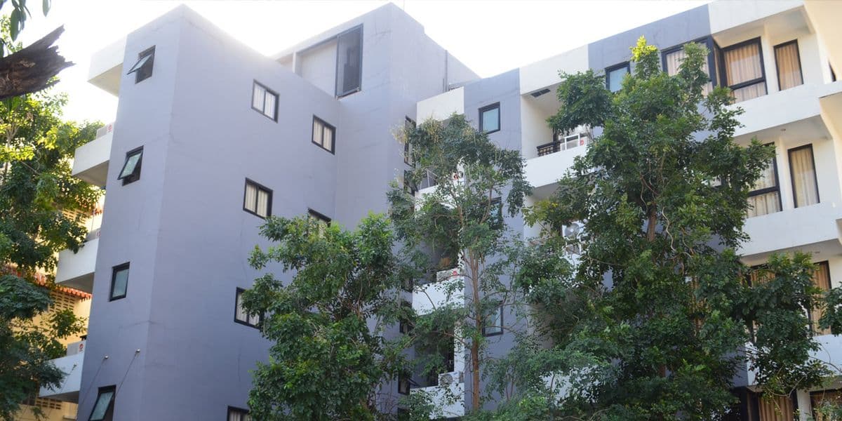 ยูทีดี แอรี่ โฮเทล & อพาร์ทเม้นท์ (UTD Aries Hotel & Residence)