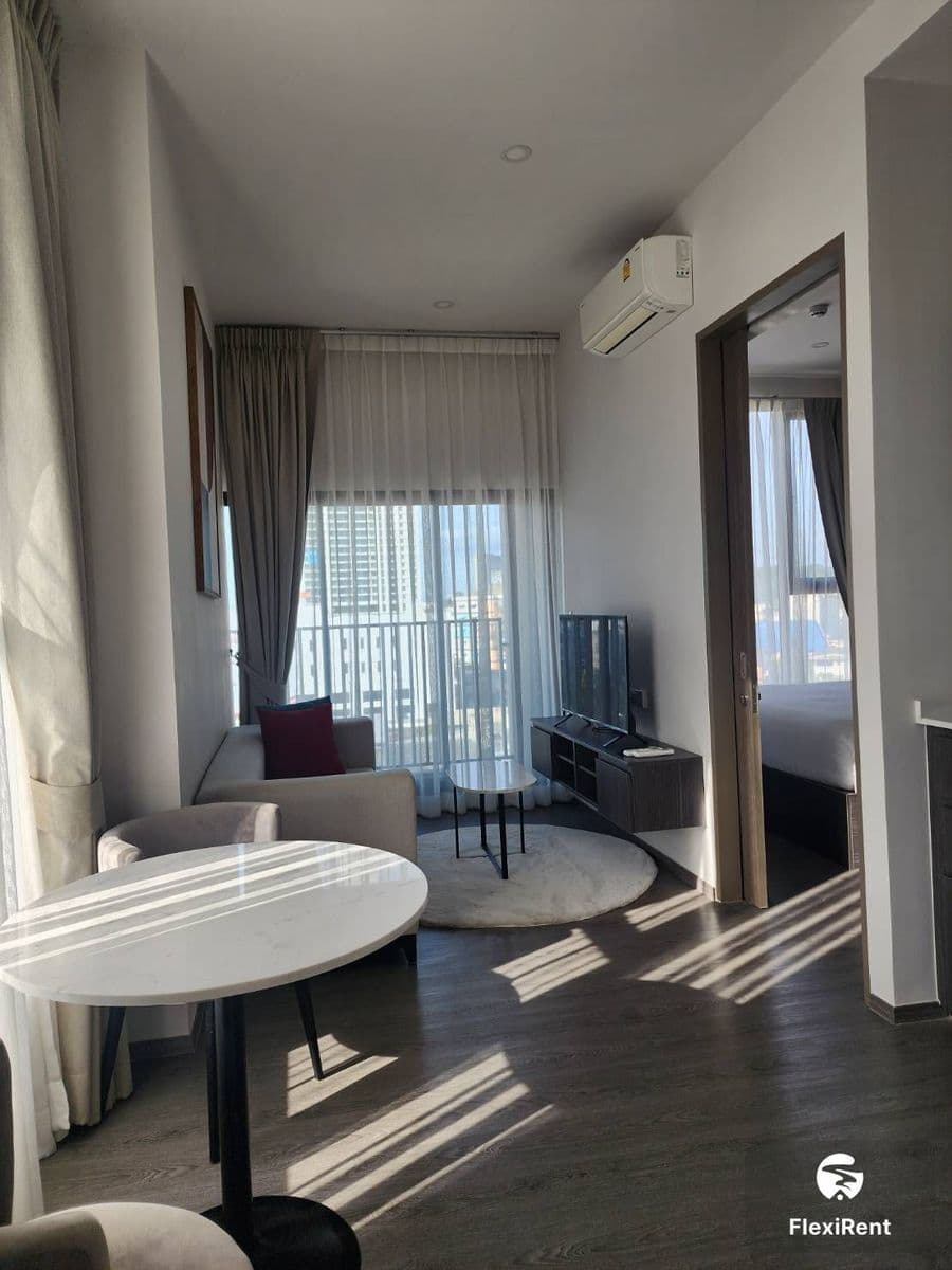 Hampton Sriracha Image 2