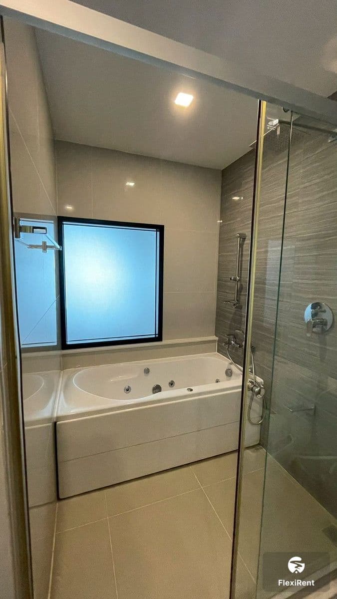 Knightsbridge The Ocean Sriracha + Include Service photo #8