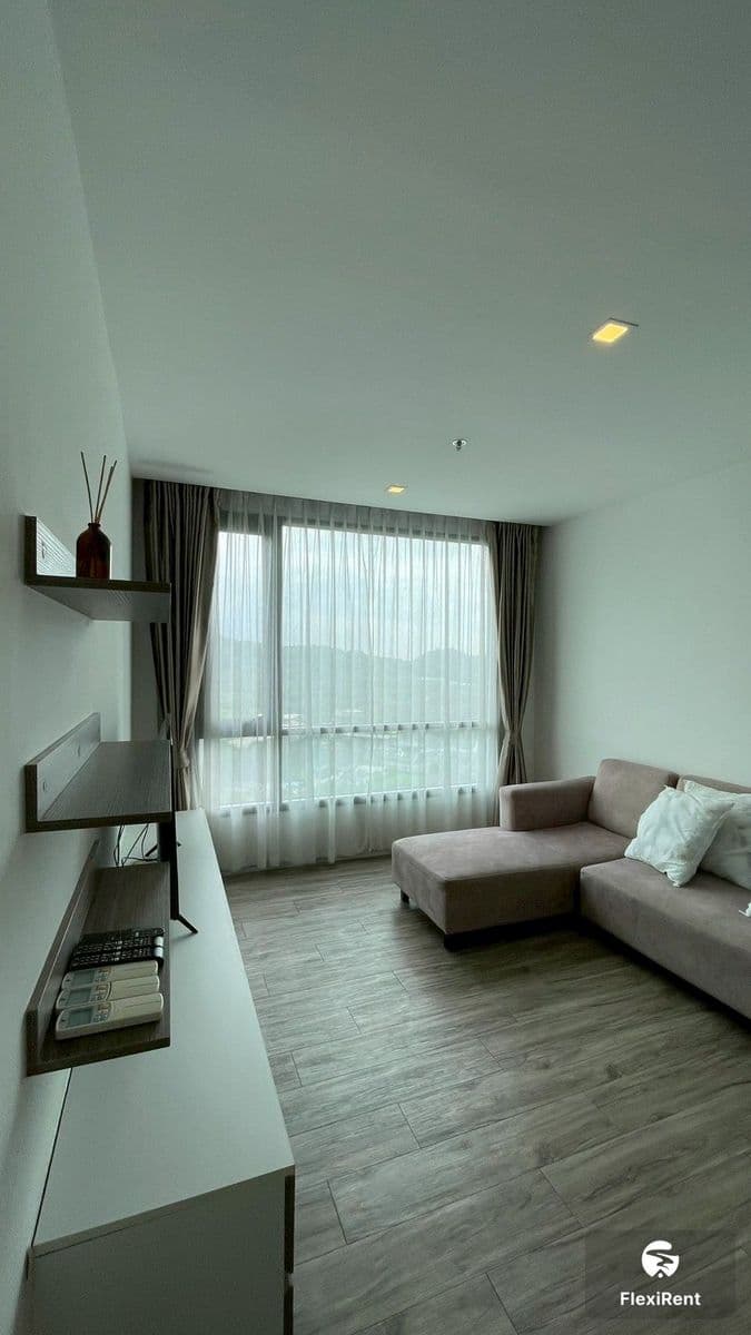 Knightsbridge The Ocean Sriracha + Include Service Image 5