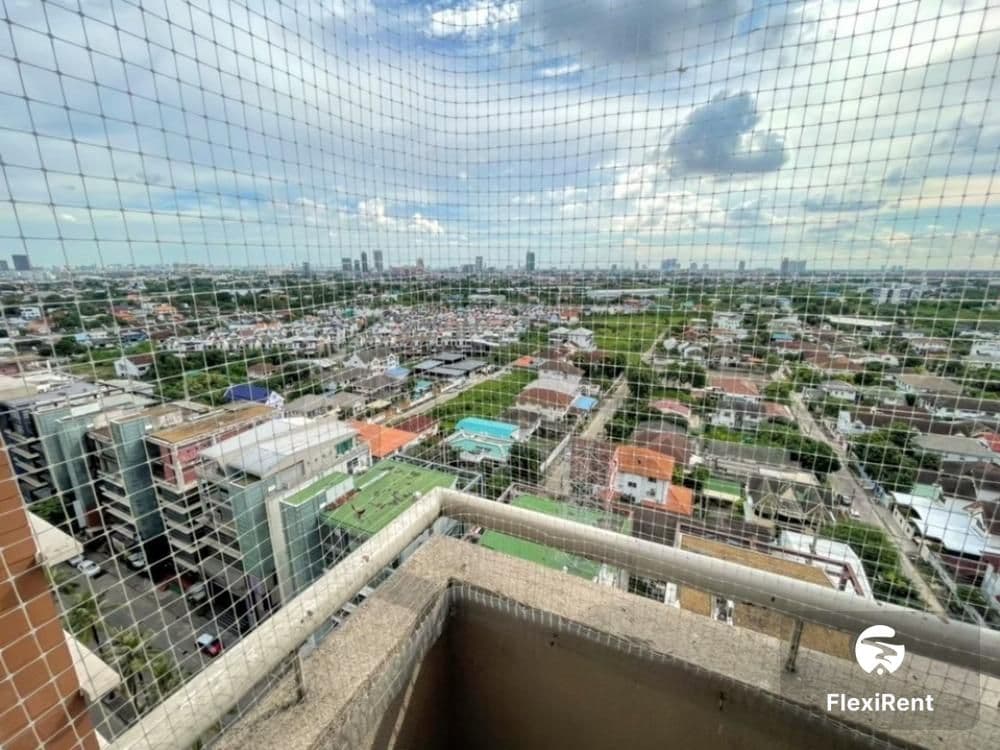 Riviera Condominium photo #9