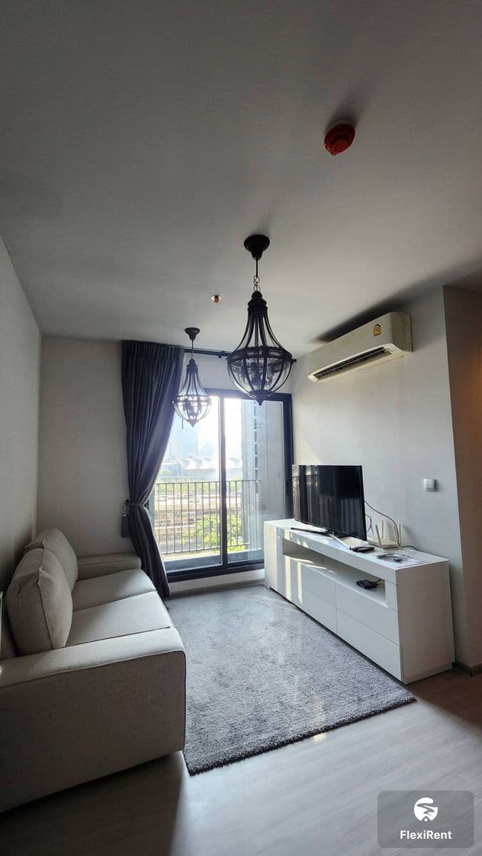 Life Asoke - Rama 9 Image 3