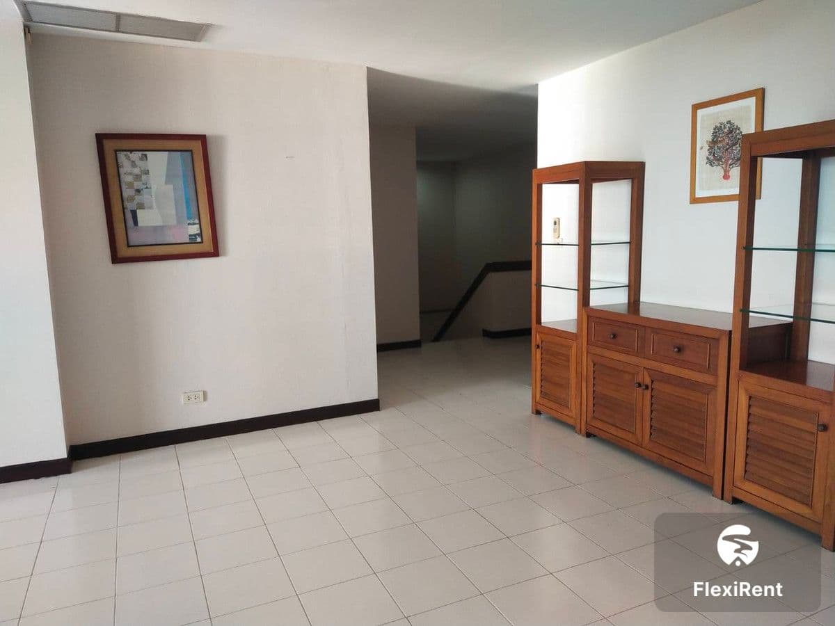 Rama Harbour View Condominium photo #20