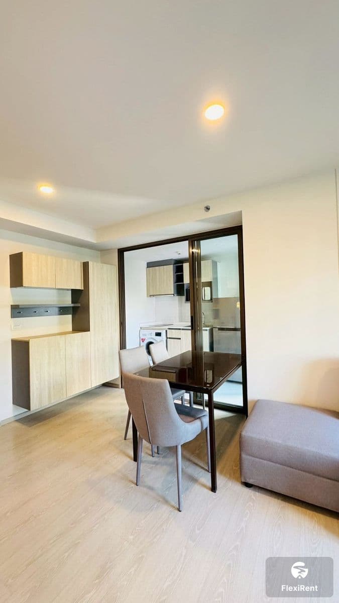 Phyll Phahol 34 photo #12