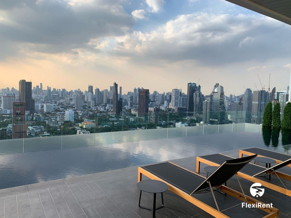 Siamese Exclusive Sukhumvit 42 Image 1