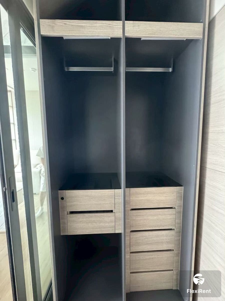 The Crest Park Residences photo #6