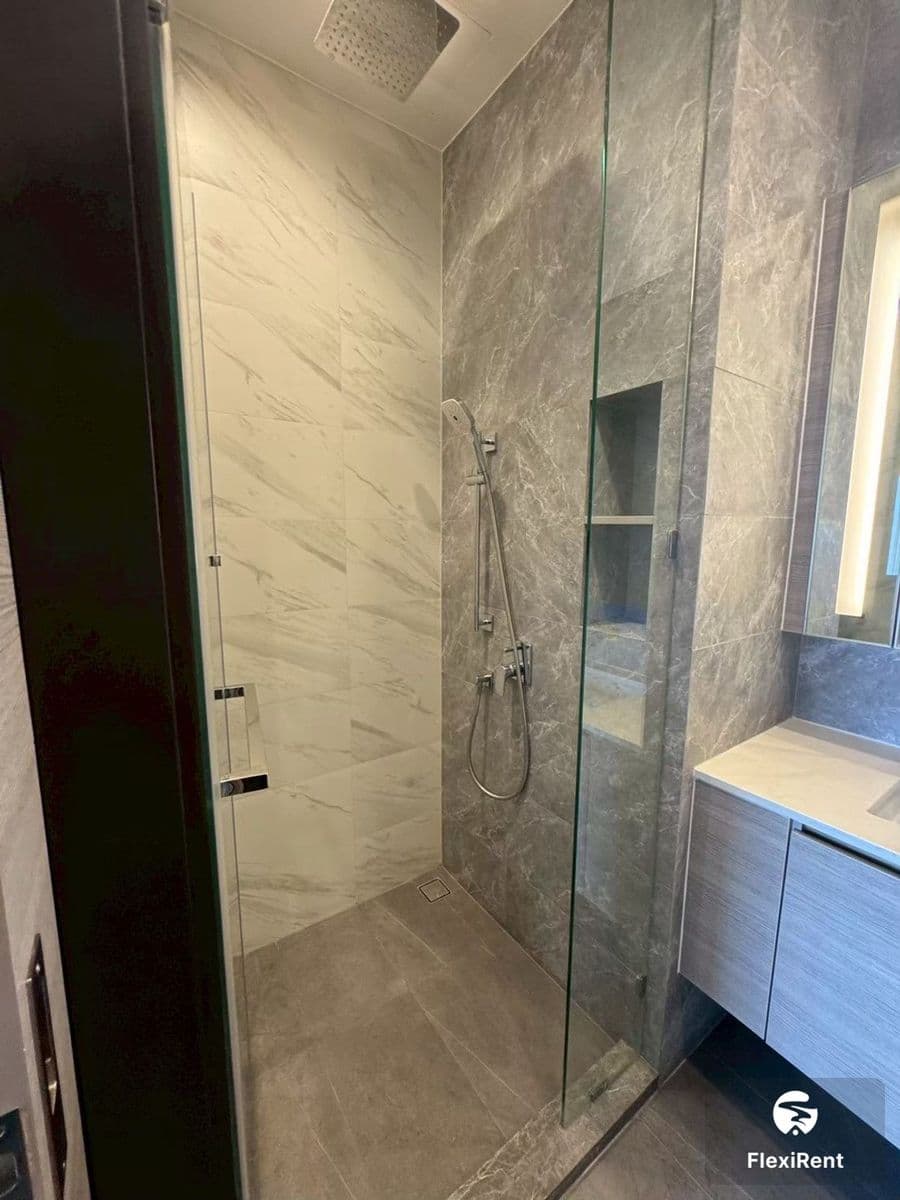 The Crest Park Residences photo #8