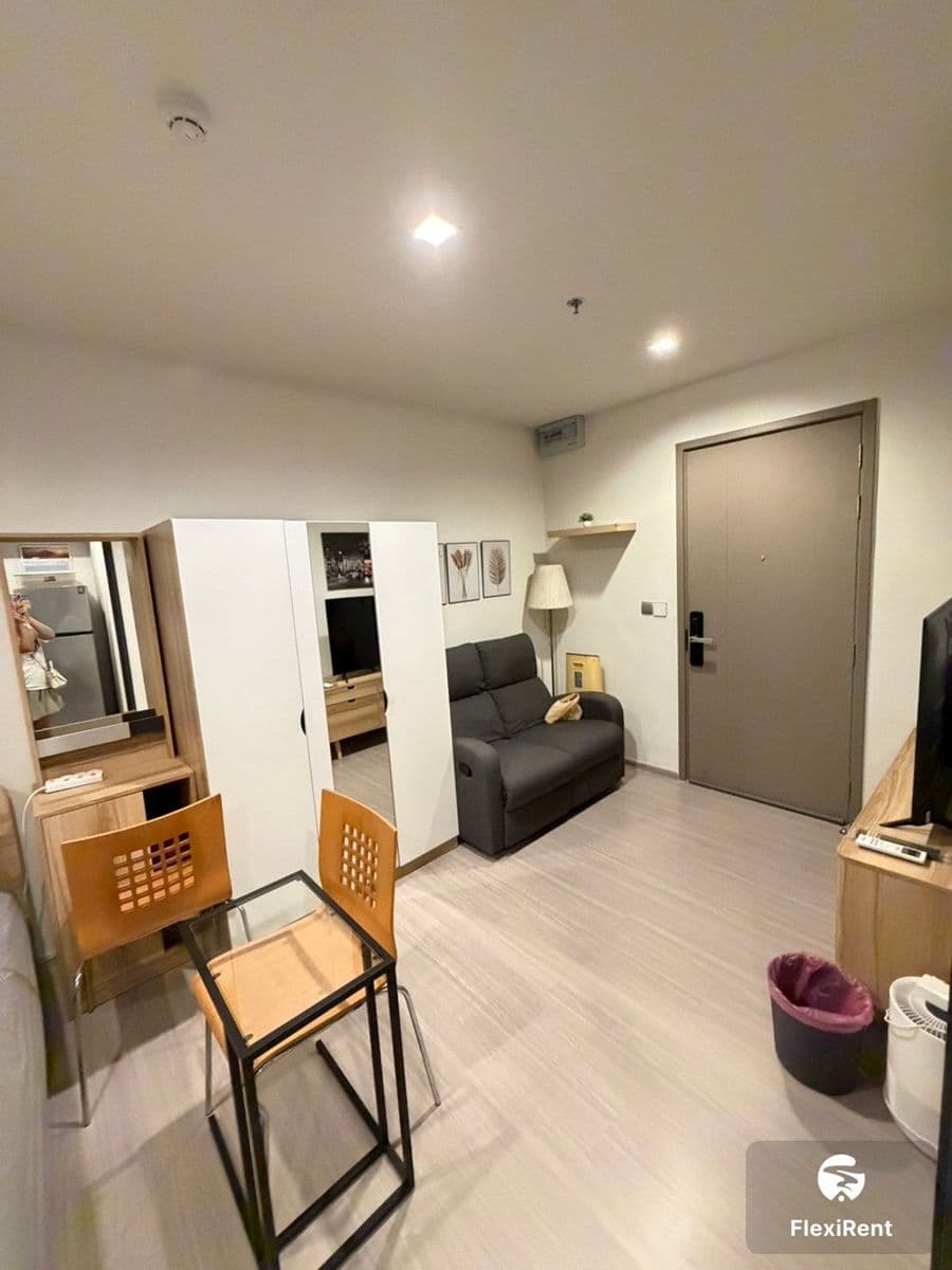 Life Asoke Hype Image 3