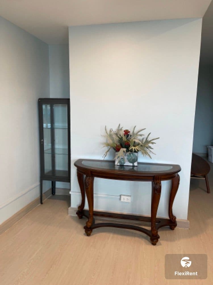 Sun Palace Condominium photo #8