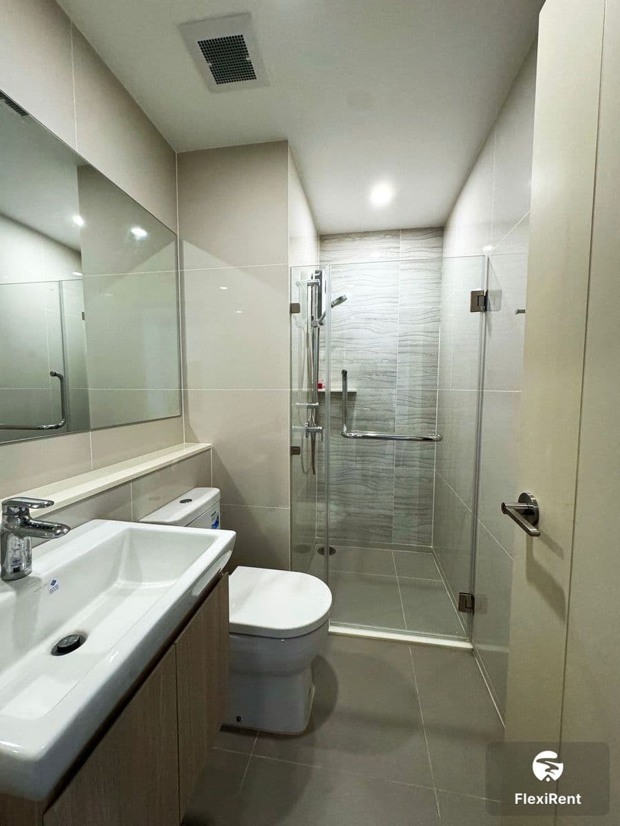 Life Rama 4 - Asoke photo #8