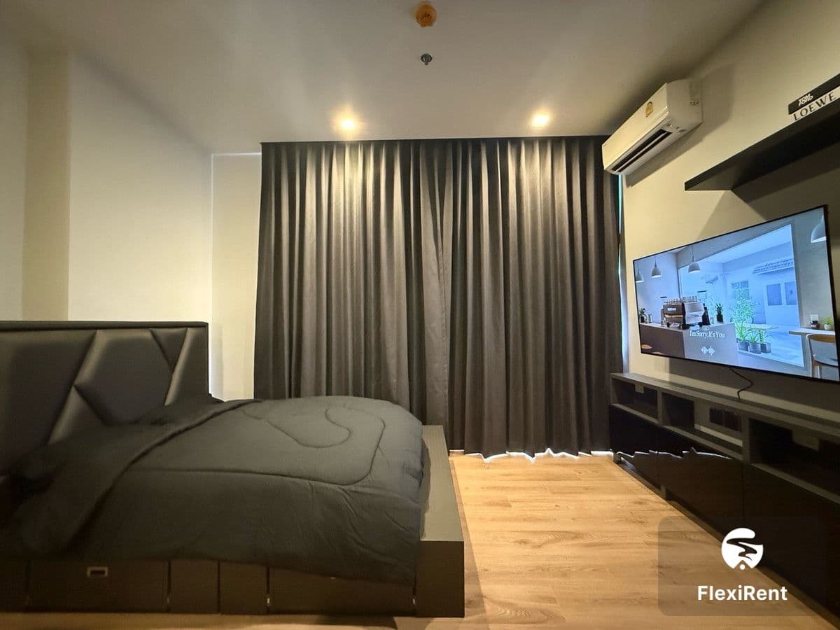 Noble Around Ari Image 1