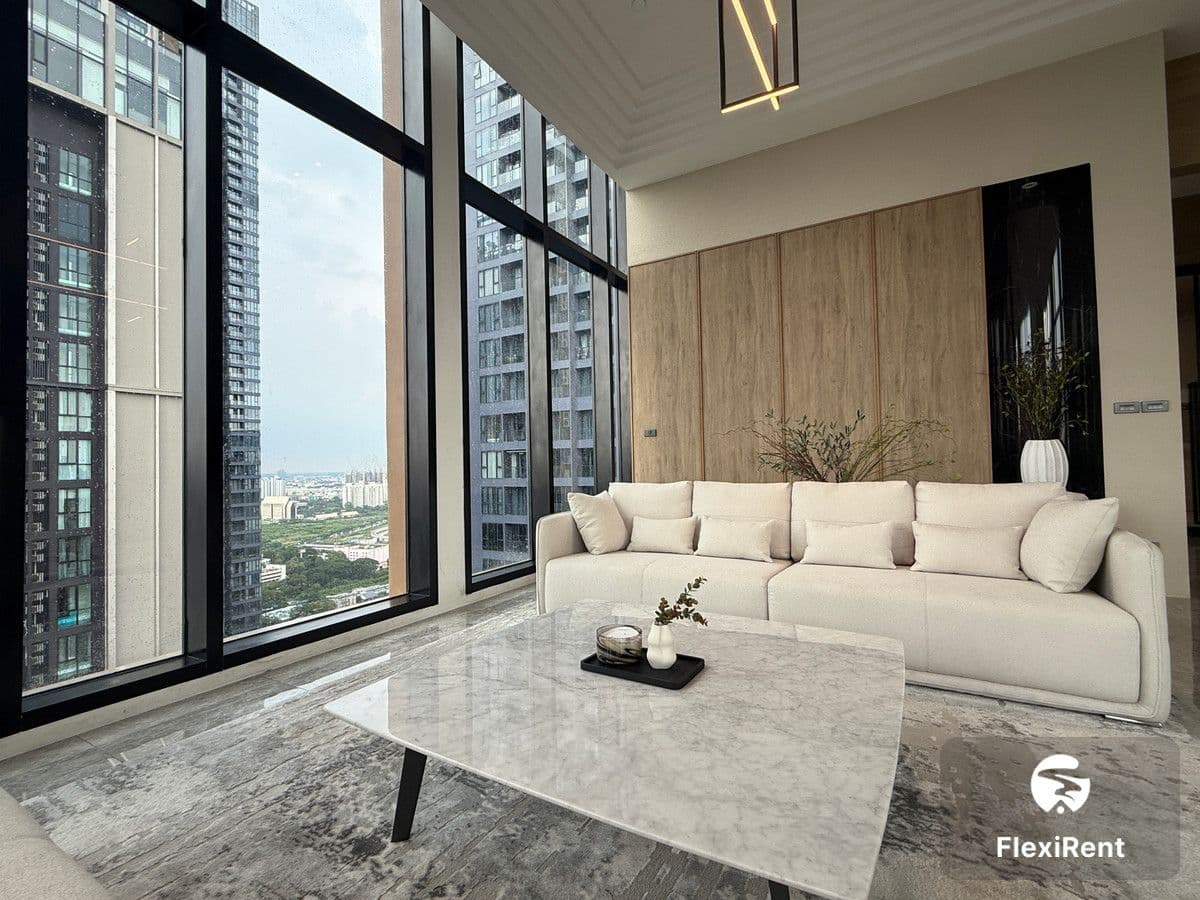 Noble Nue District R9 photo #11