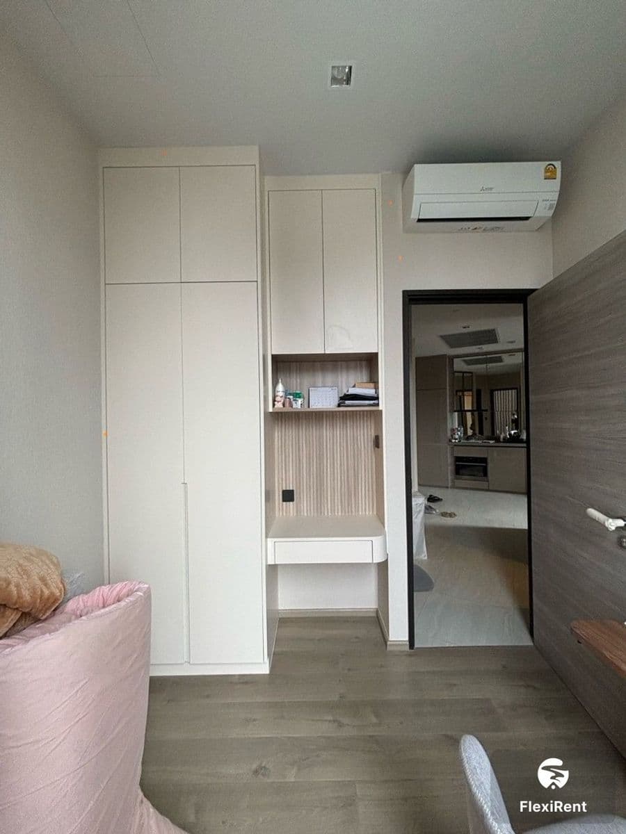 The Crest Park Residences photo #9