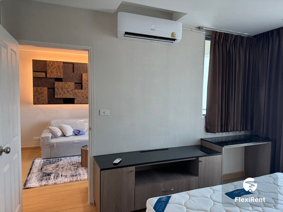 Life @ Ladprao 18 photo #6