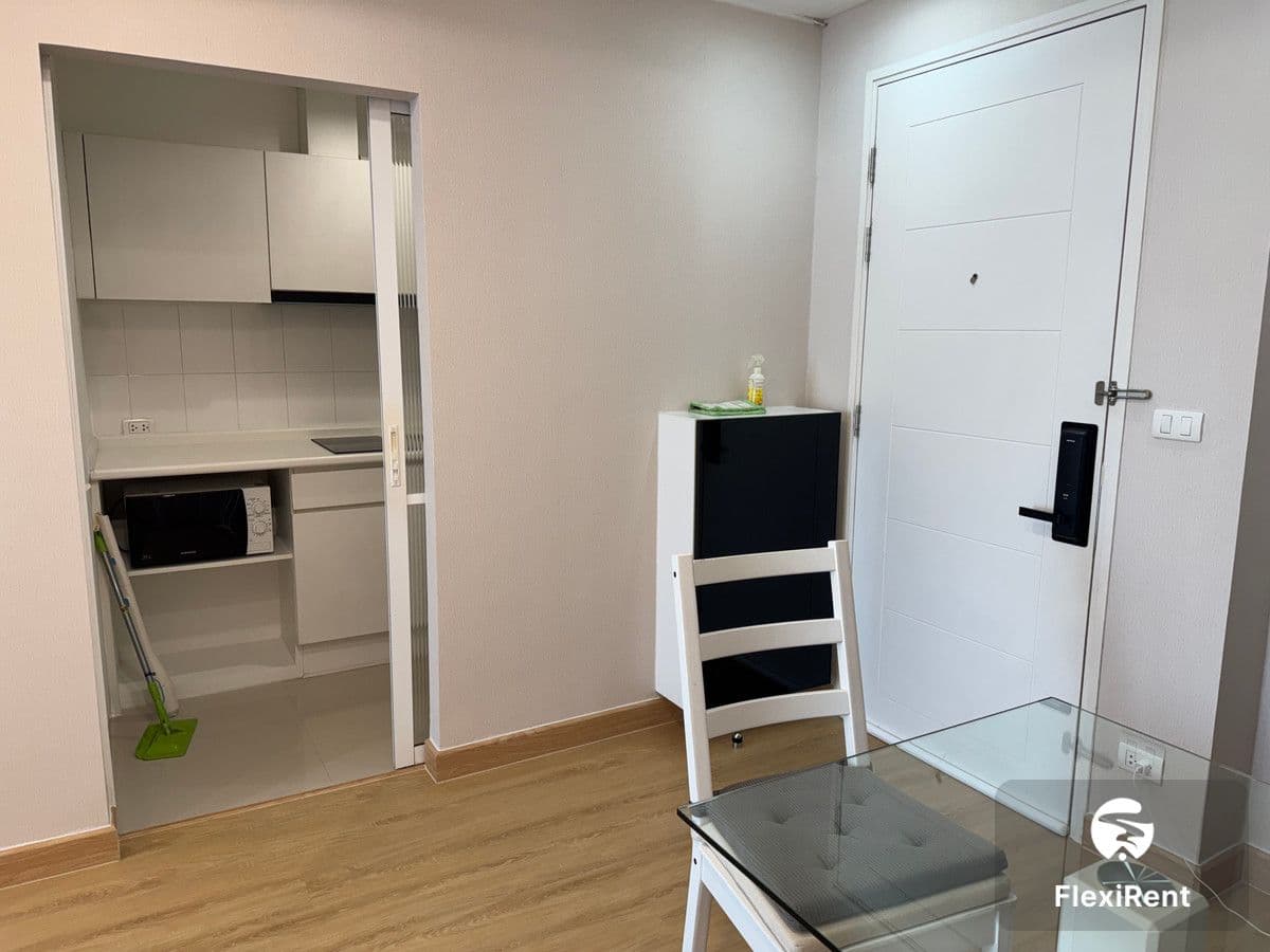 Life @ Ladprao 18 photo #8