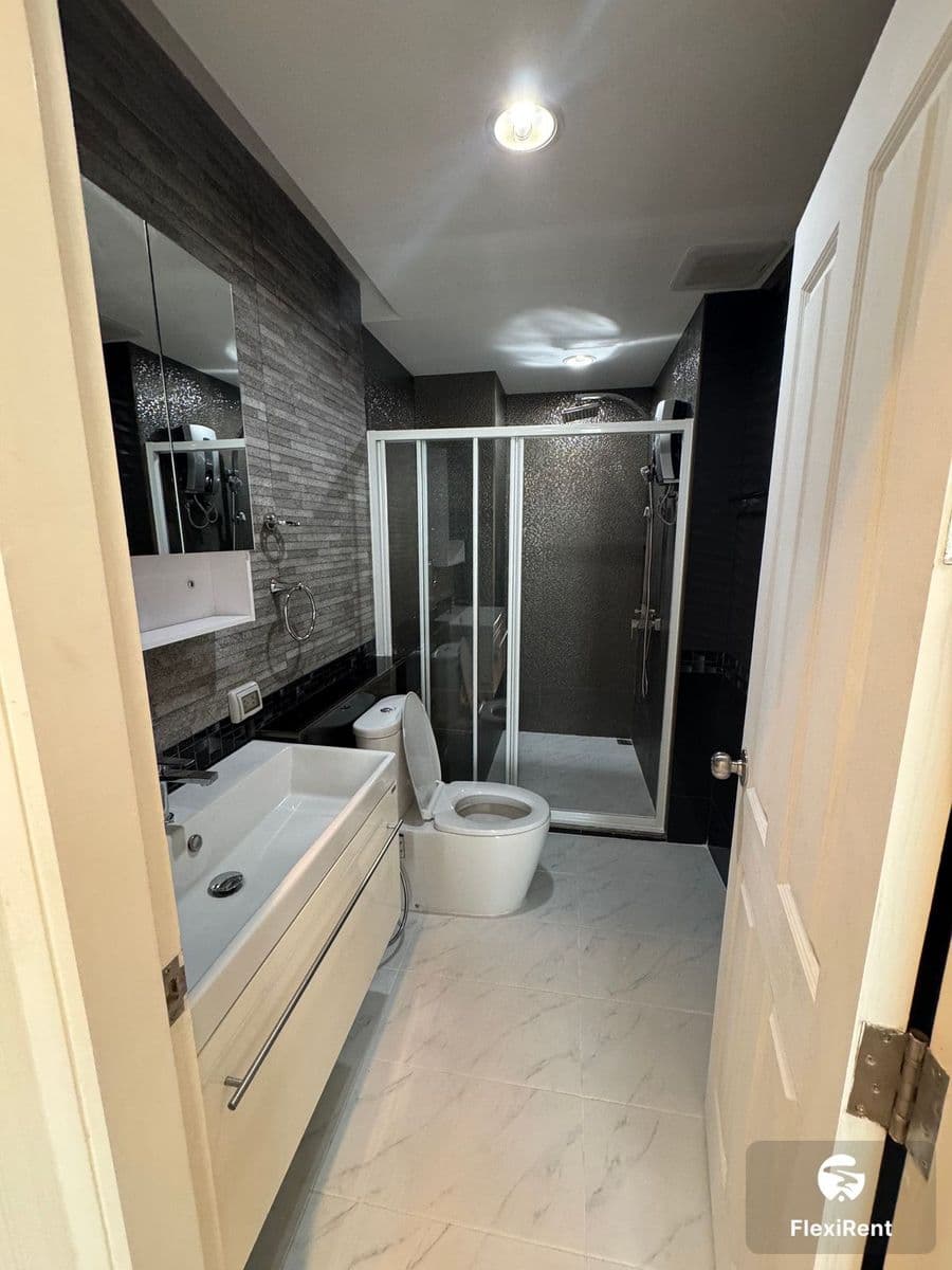 Life @ Ladprao 18 photo #15