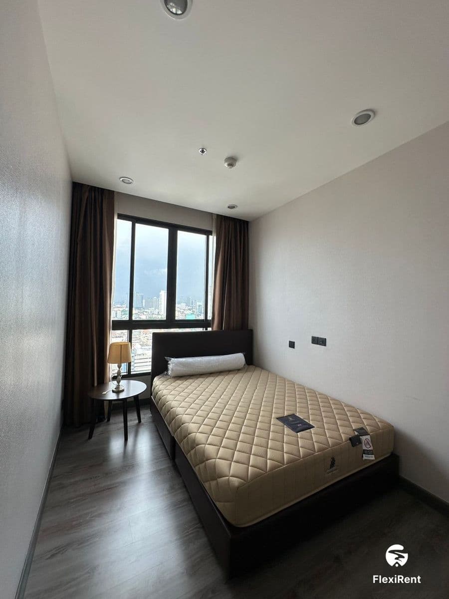 Urbano Rajavithi photo #7