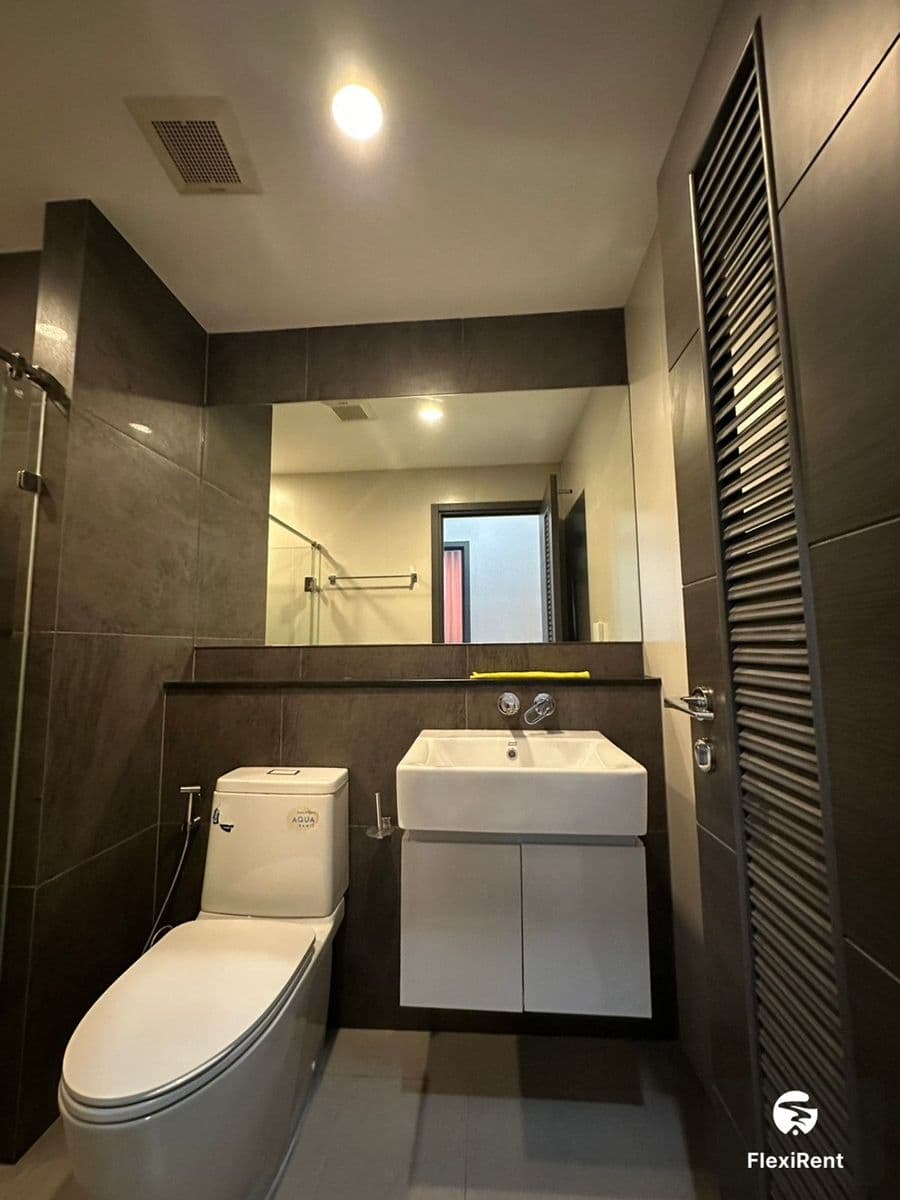 Urbano Rajavithi photo #9