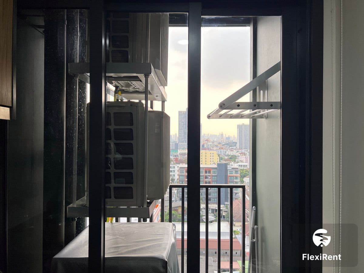 The Line Vibe photo #11