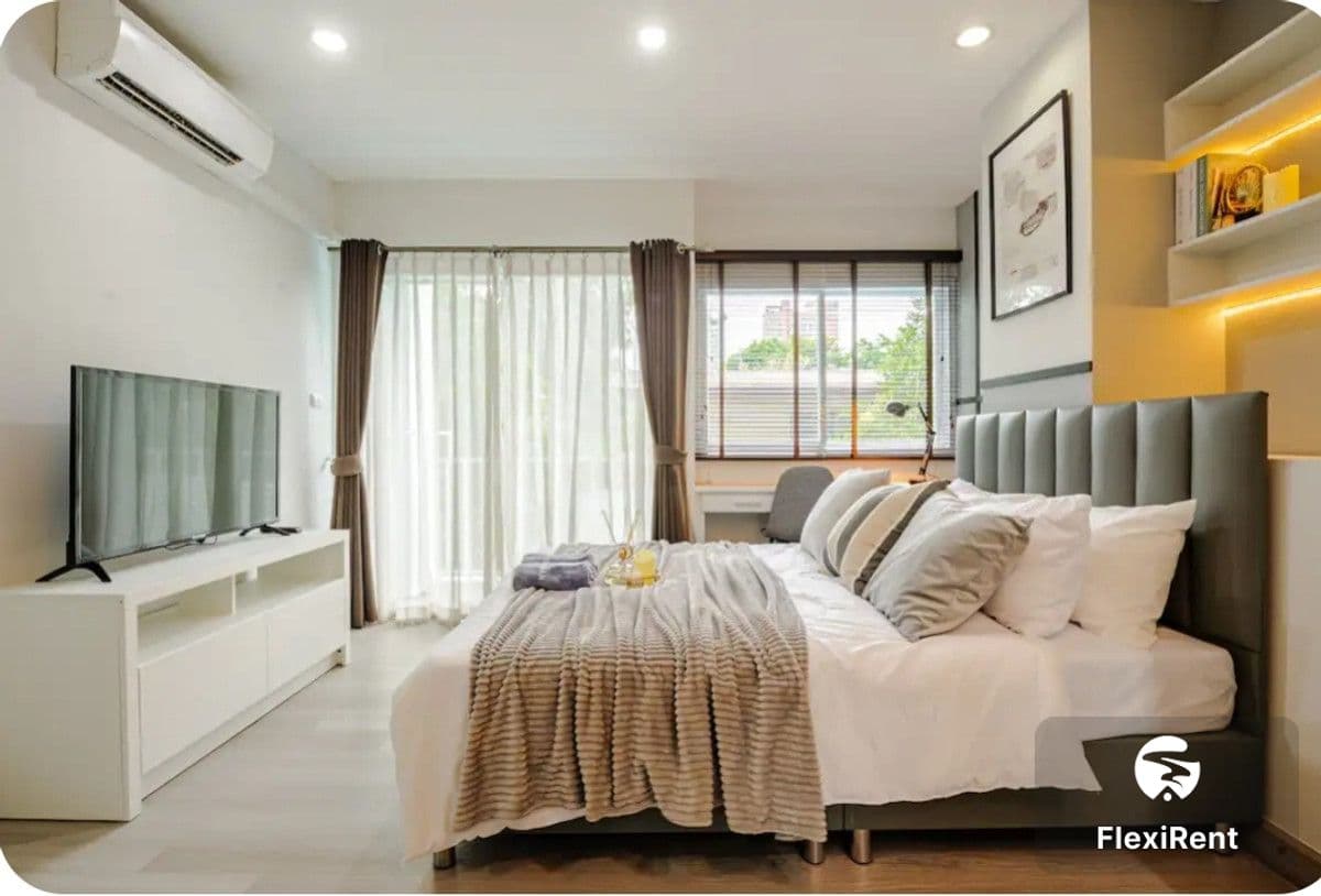 Sense of London Image 1