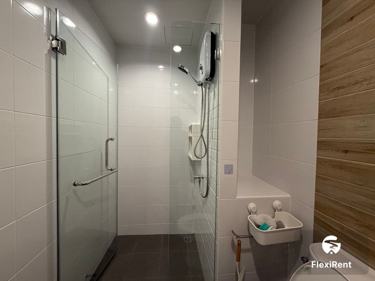 Metro Sky Wutthakat photo #10