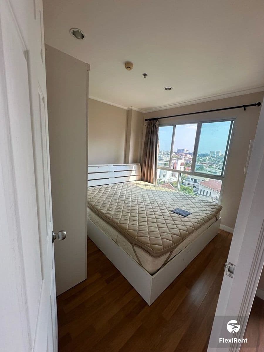 Lumpini Place Ratchayothin photo #6