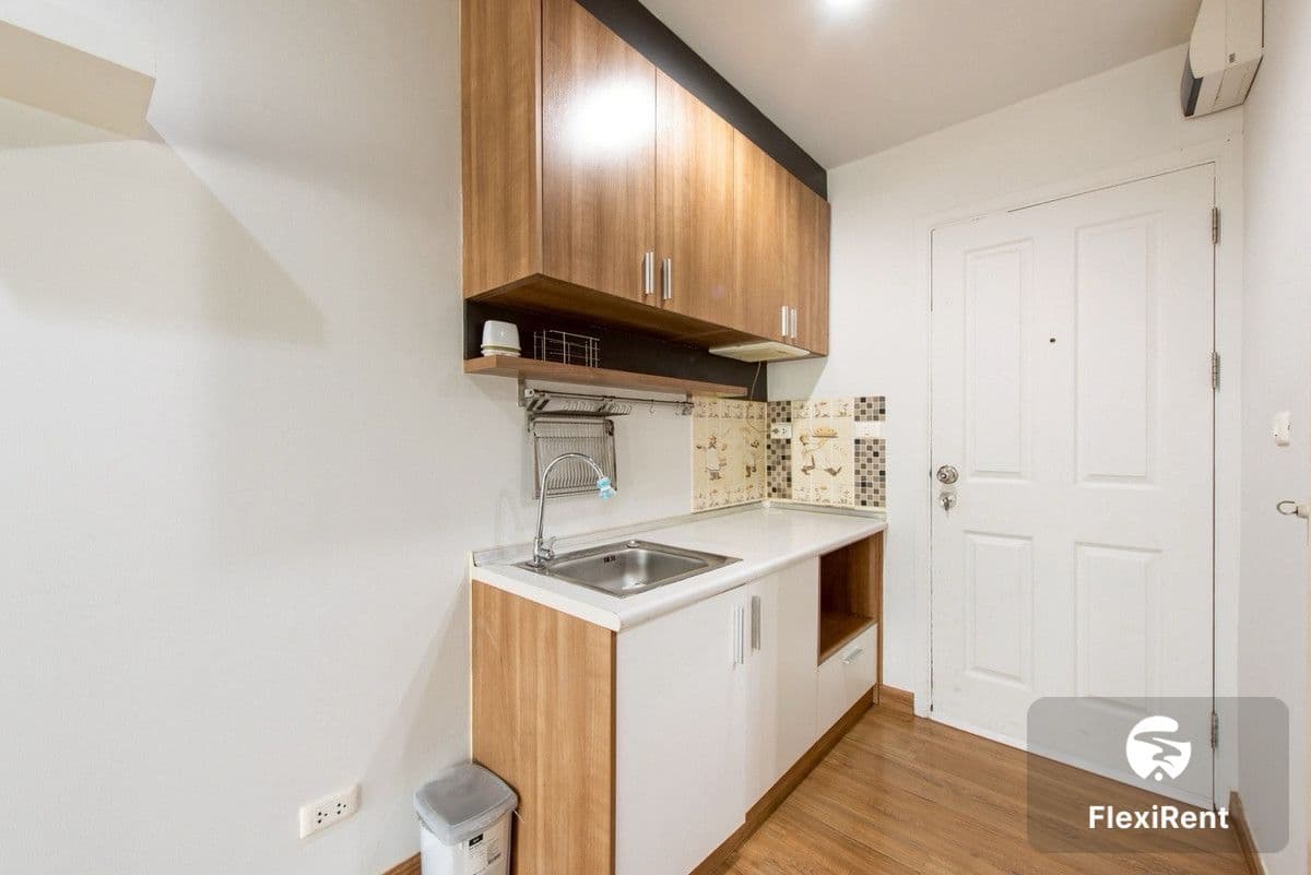 เดอะ คอนเน็กซ์ชั่น (The Connexion) รูปที่ 8