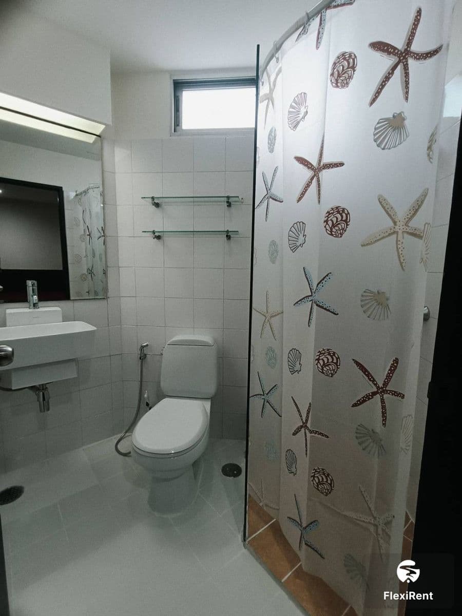 วิทยุ คอมเพล็กซ์ (Wittayu Complex) รูปที่ 6