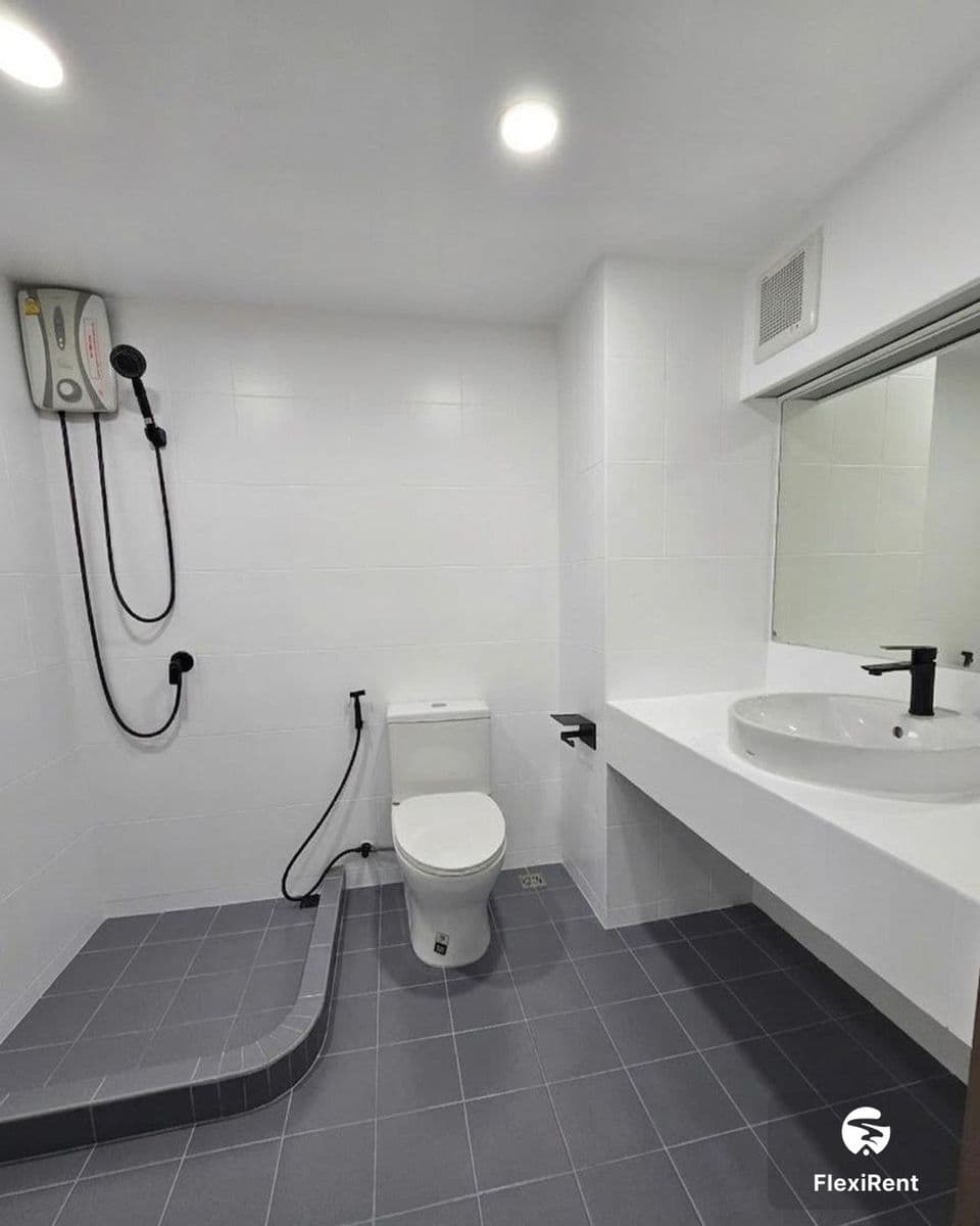 Benjasri Vibhavadi Image 5