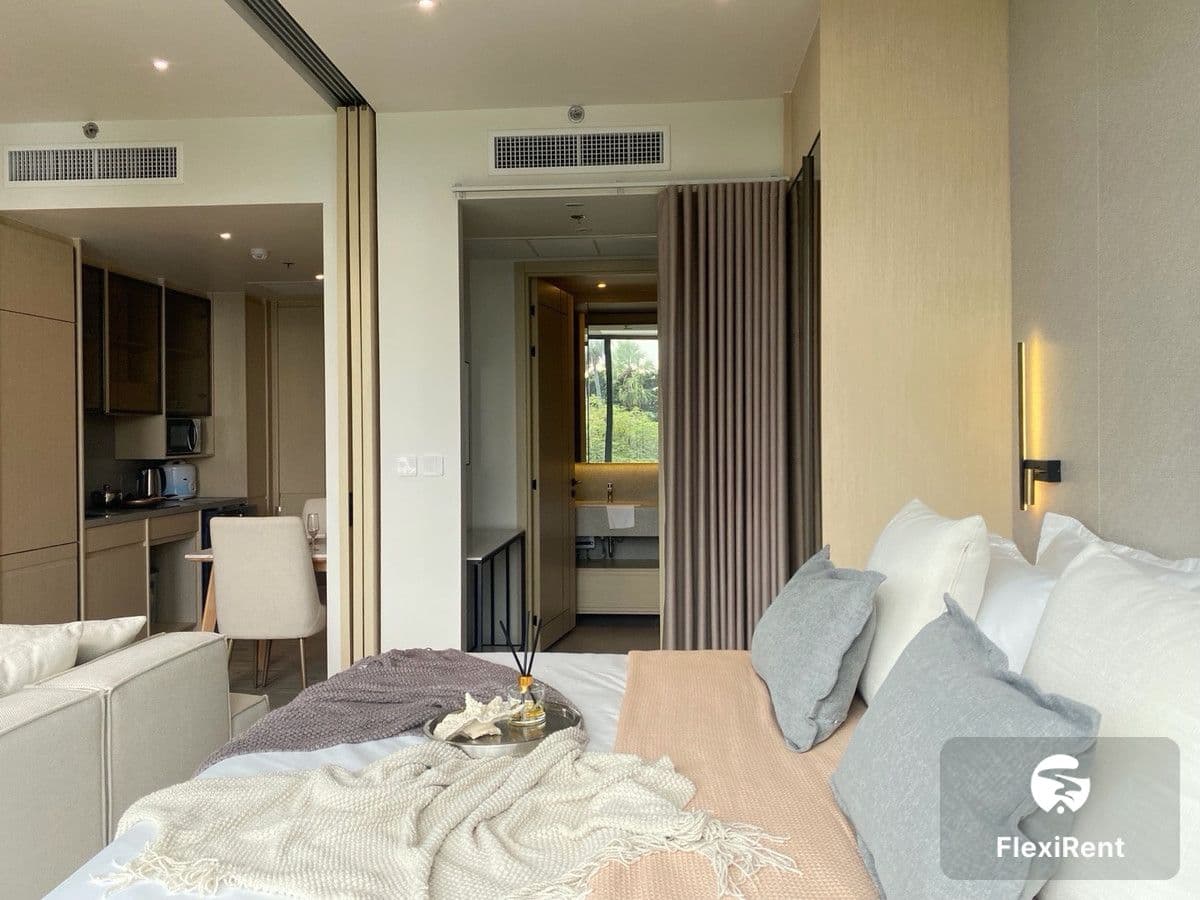 อารมณ์ วงศ์อมาตย์ (AROM WONGAMAT) รูปที่ 9