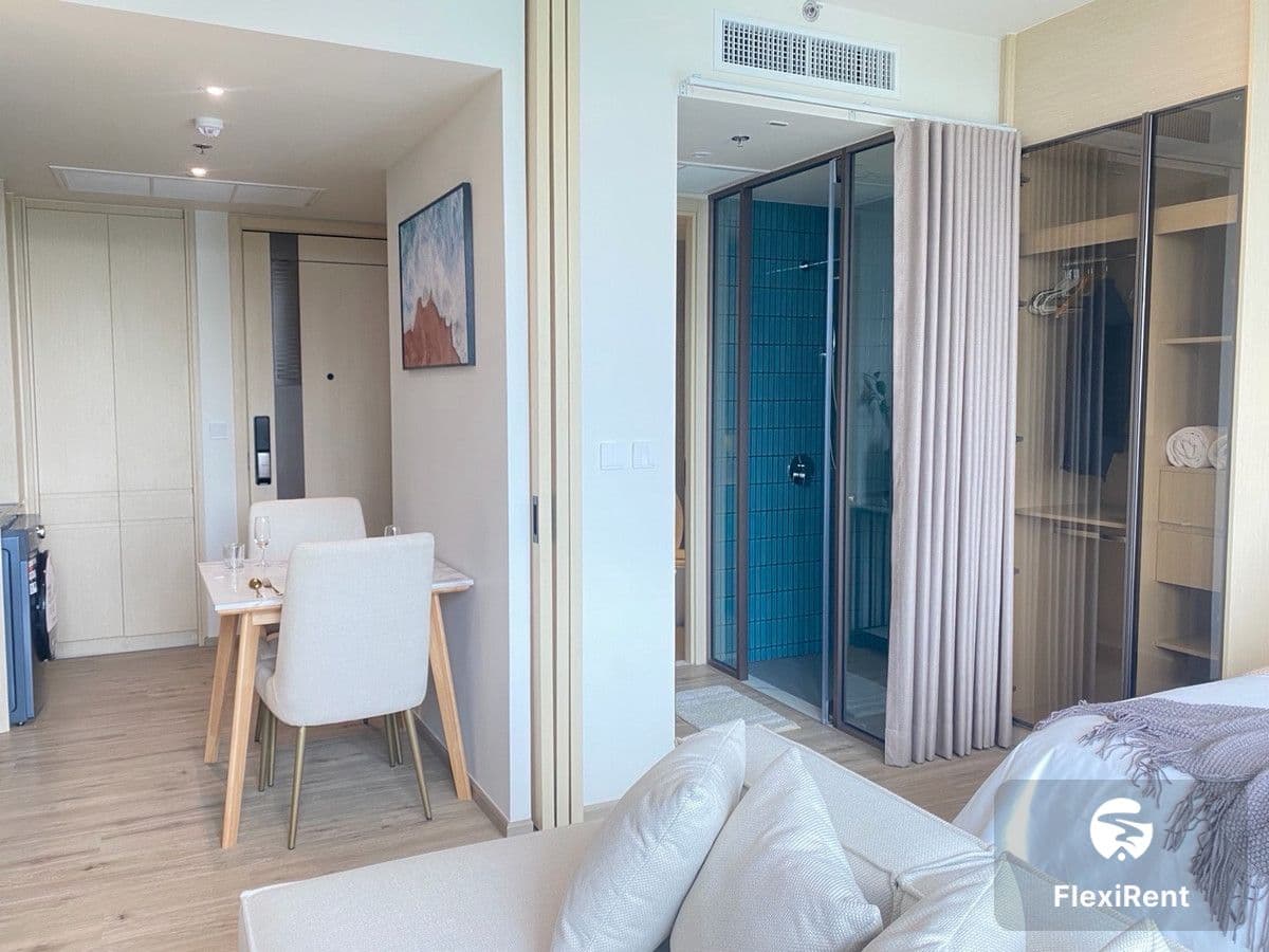 อารมณ์ วงศ์อมาตย์ (AROM WONGAMAT) รูปที่ 12