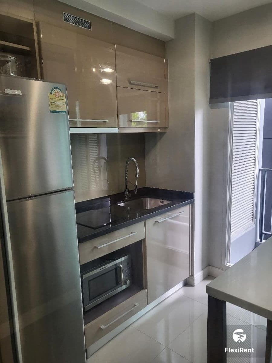 The Crest Sukhumvit 49 Image 4