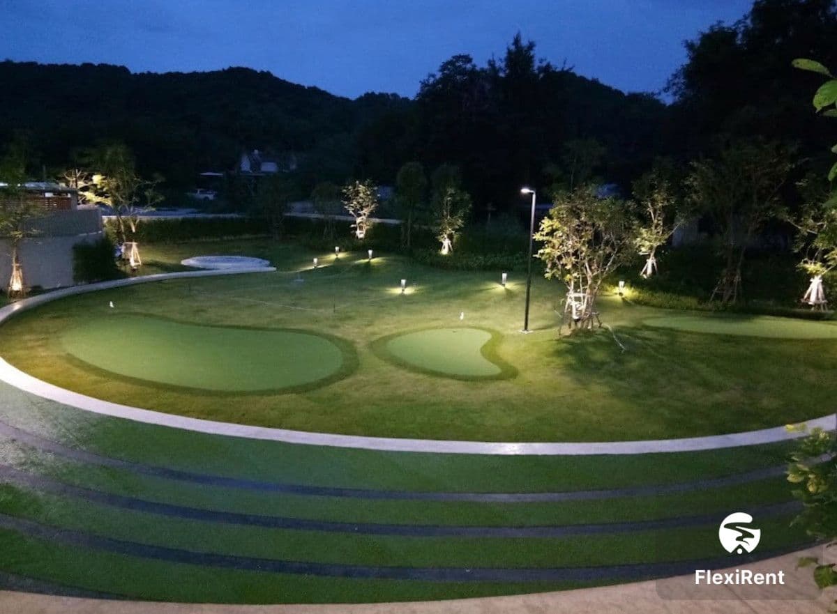 KnightsBridge The Ocean Sriracha photo #9