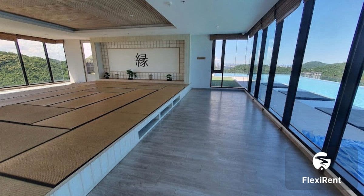 KnightsBridge The Ocean Sriracha photo #12