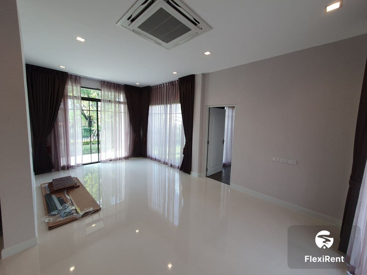 บางกอก บูเลอวาร์ด สาทร - ปิ่นเกล้า 2 (Bangkok Boulevard Sathorn - Pinklao 2) รูปที่ 33