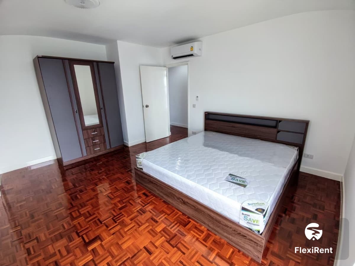 Riviera Up Condominium Image 1