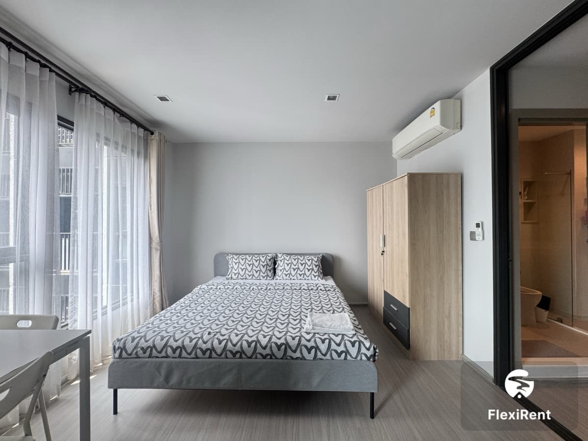 Life Asoke - Rama 9 Image 4