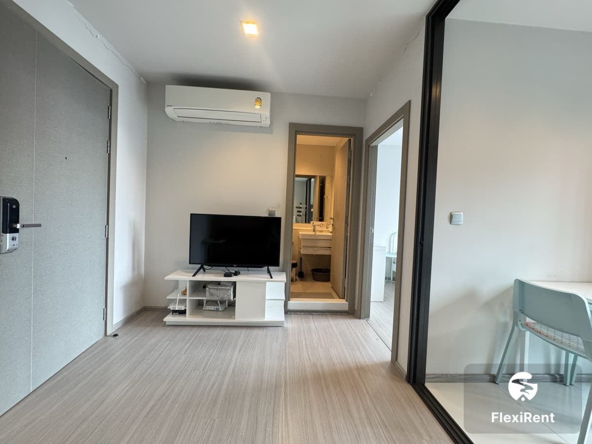 Life Asoke - Rama 9 Image 4