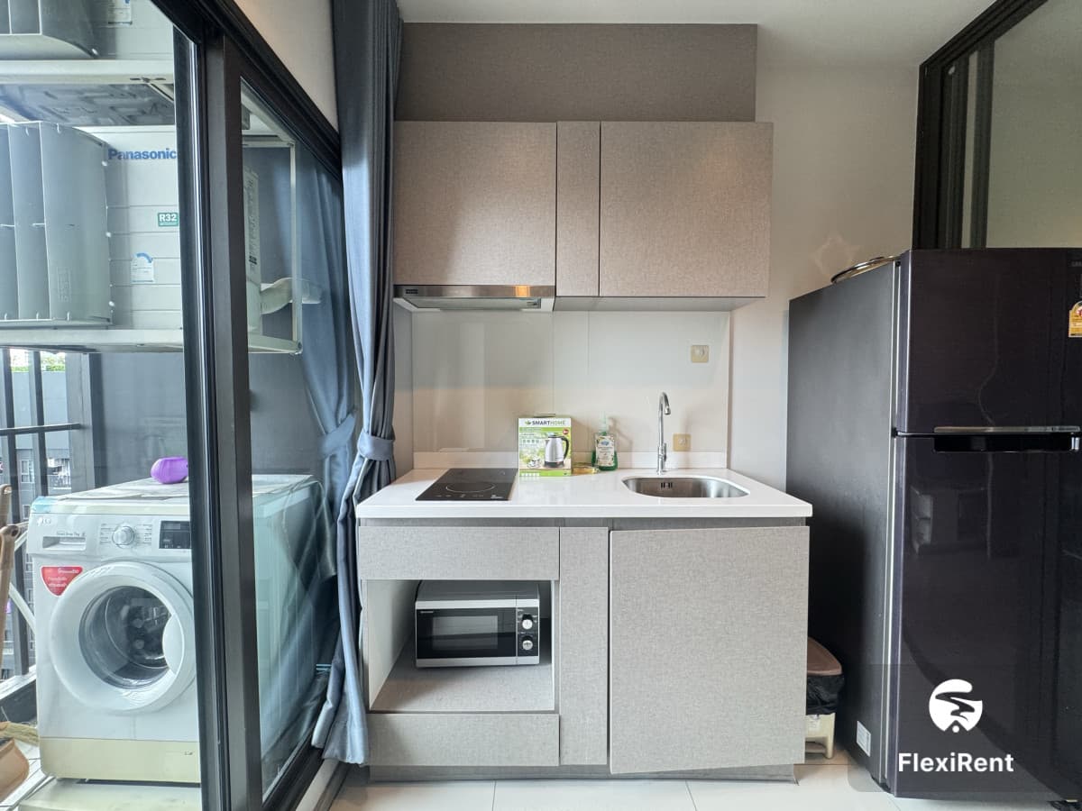 Life Asoke - Rama 9 photo #8