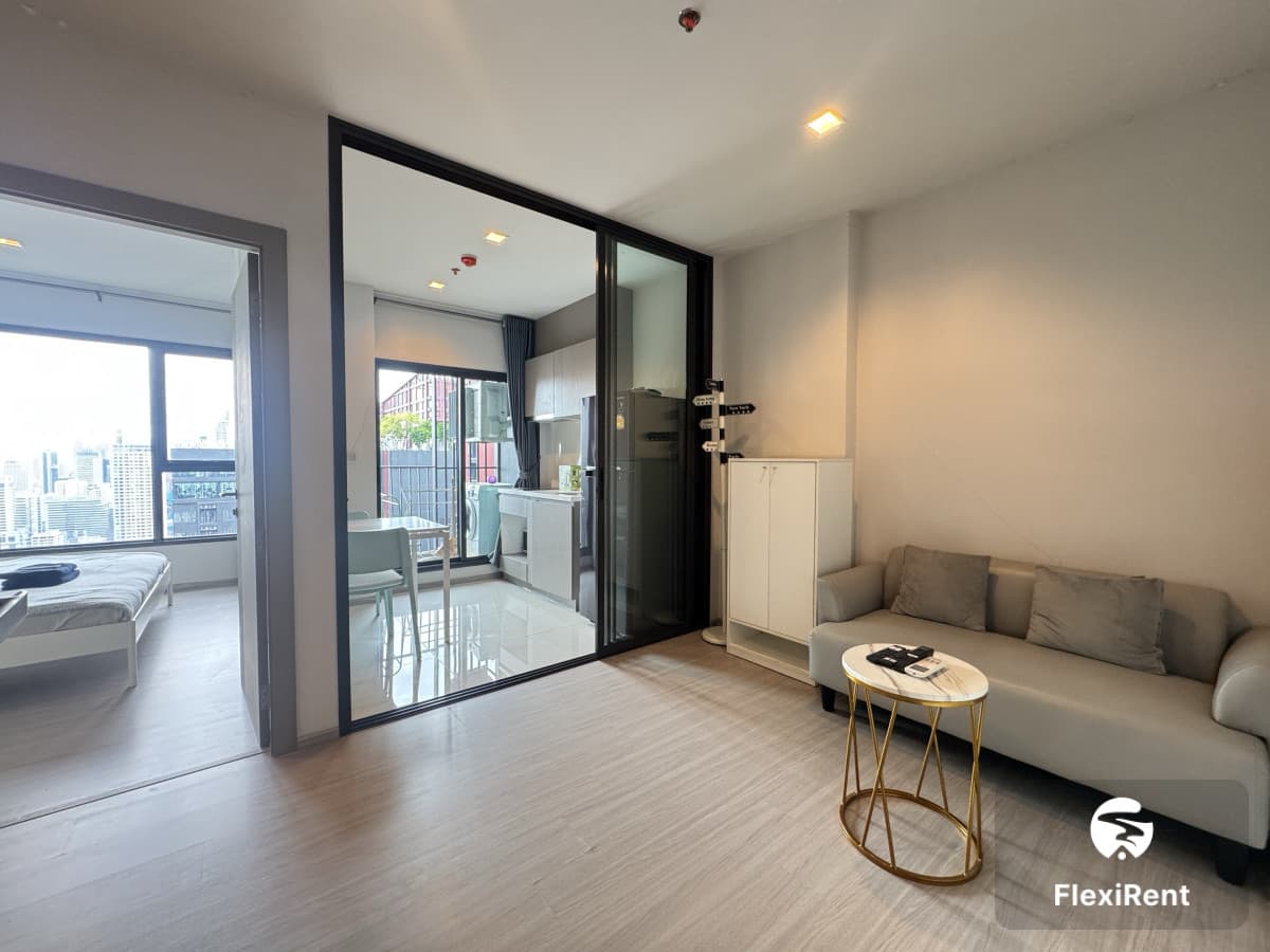 Life Asoke - Rama 9 photo #9