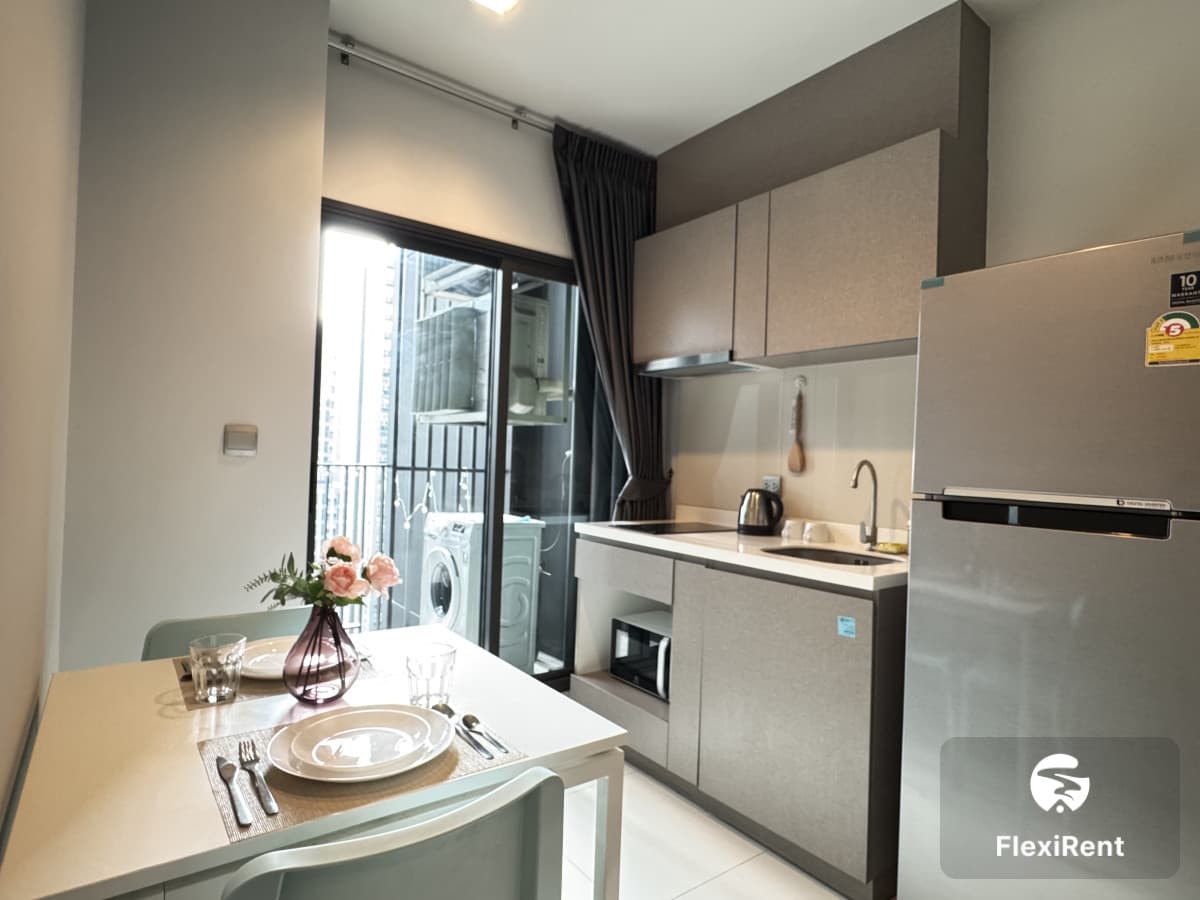 Life Asoke - Rama 9 photo #12