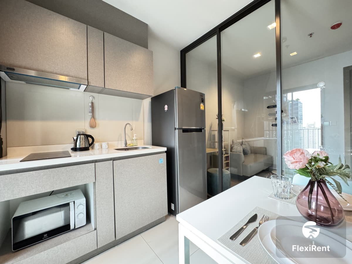 Life Asoke - Rama 9 photo #14