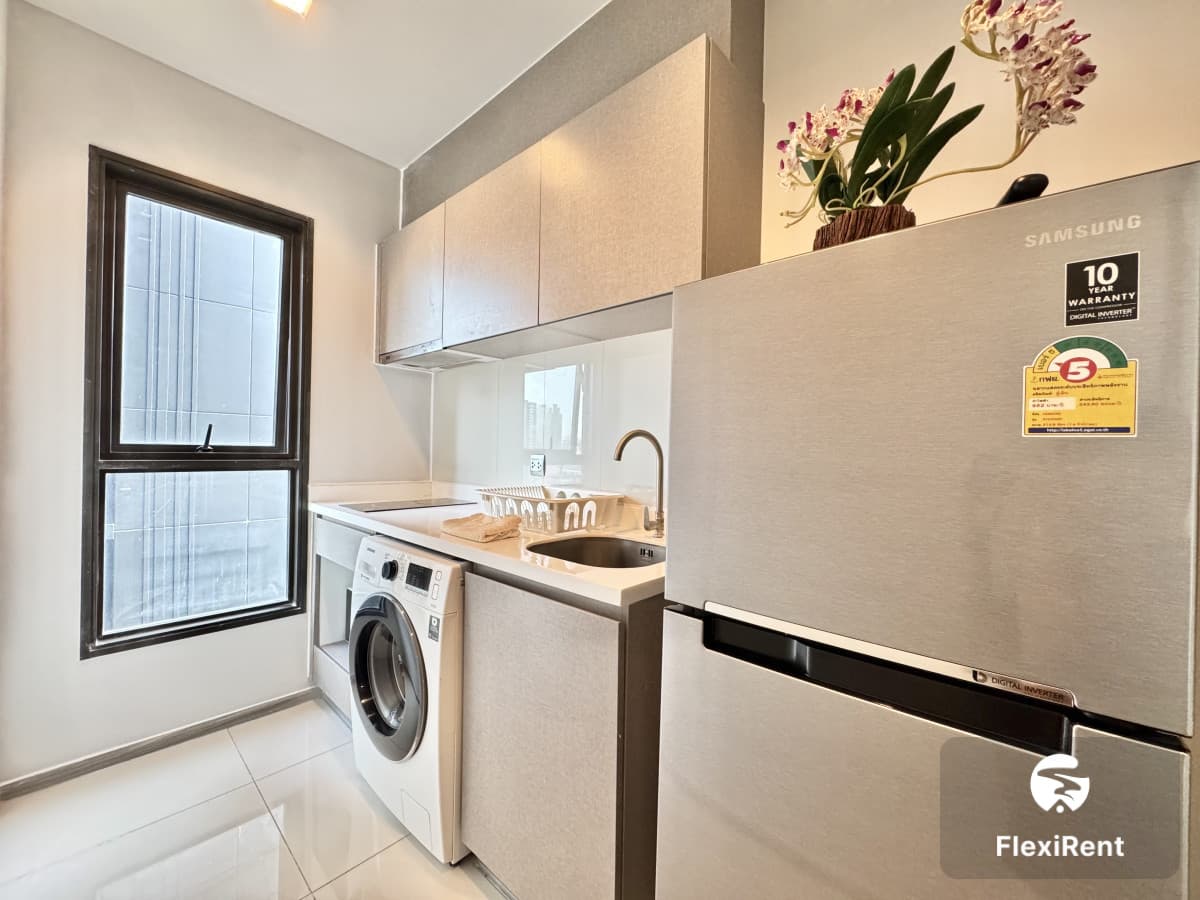 Life Asoke - Rama 9 photo #12