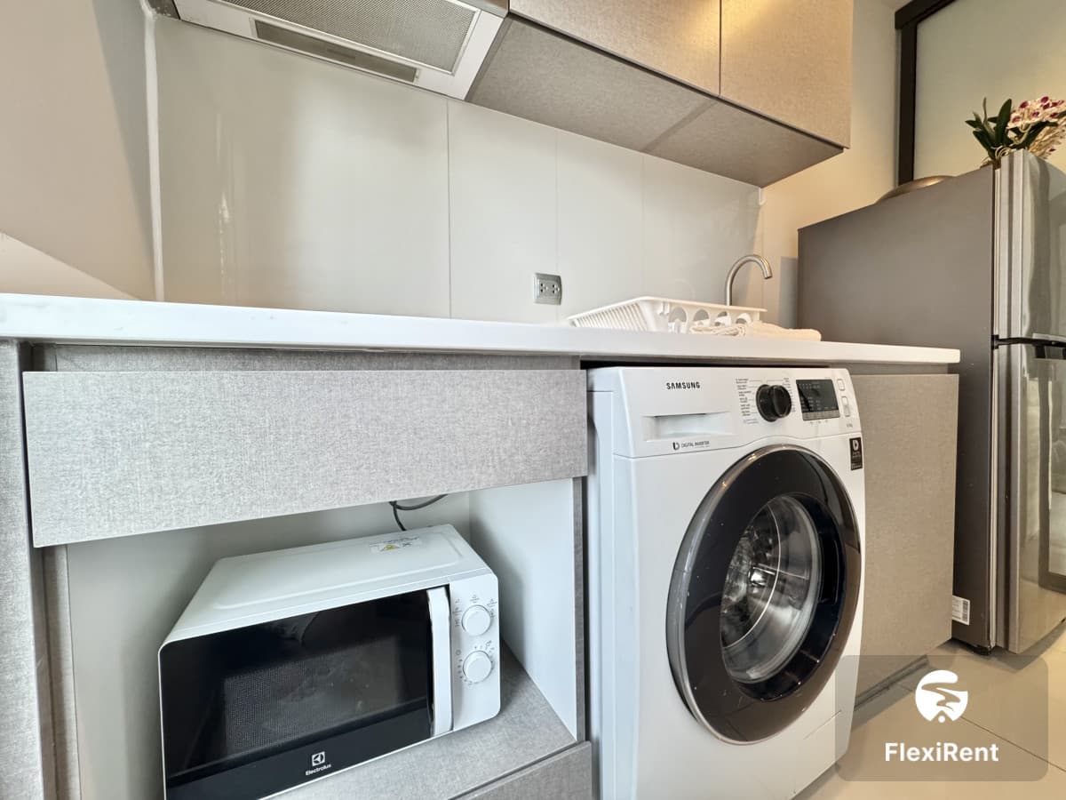 Life Asoke - Rama 9 photo #14