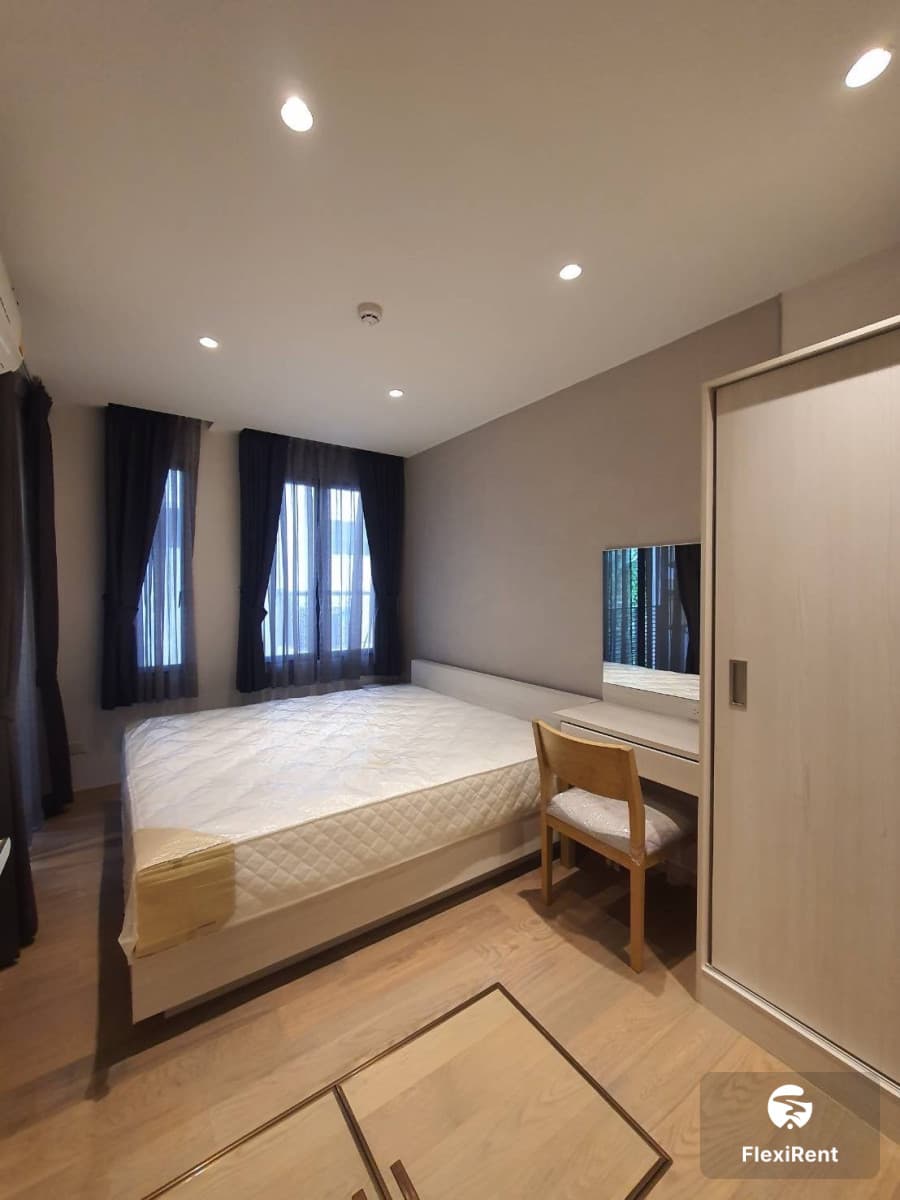 Runesu Thonglor 5 photo #6