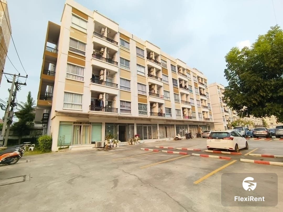 The Kith Khlong Luang Image 1